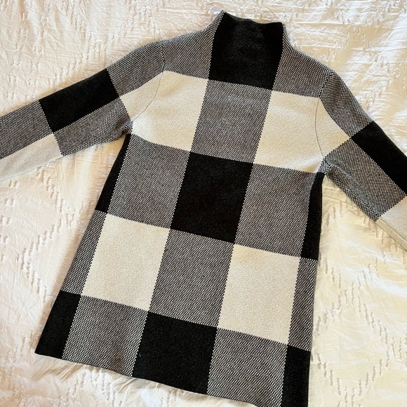 Tahari Mock Neck Sweater - Picture 2 of 5